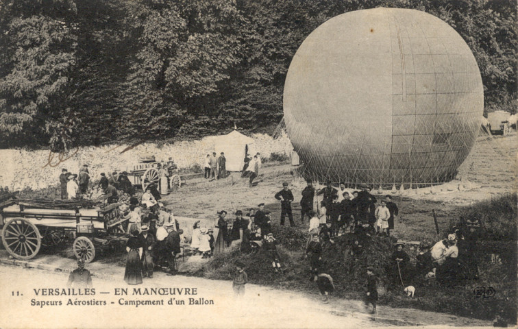 Versailles - En manœuvre - Sapeurs Aérostiers - Campement d'un Ballon.
