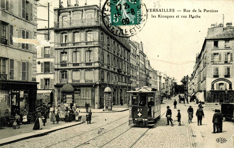 Versailles. - Rue de la Paroisse les kiosques et rue Hoche. E.L.D.