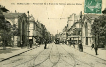 Versailles - Perspective de la rue de la Paroisse prise des Halles.