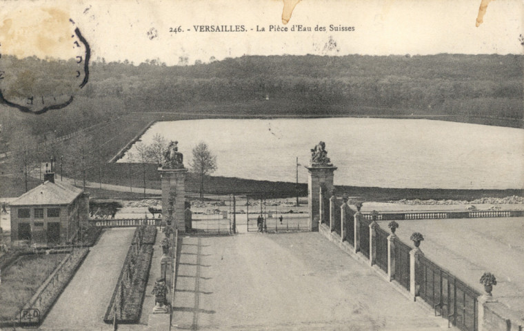 Versailles - La Pièce d'Eau des Suisses. P.D., Paris