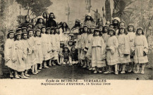 École de Béthune - Versailles - Représentation d'Esther, 14 février 1909. Héliotypie A. Bourdier, Versailles