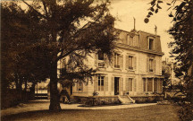 La villa de convalescence de la rue Montebello. A. Bourdier, Versailles