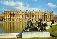 Versailles - Le Parterre d'eau et la façade ouest du Château. Éditions d'Art Lys, Versailles