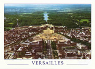 Versailles (Yvelines). L'avenue de Paris, les Grandes et les Petites écuries, la place d'Armes, le Palais et le Grand canal. Éditions d'Art Yvon, Paris