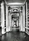 Bibliothèque de Versailles - La Grande Galerie de l'ancien Hôtel des Affaires Étrangères. Éd. d'Art A.P., Versailles