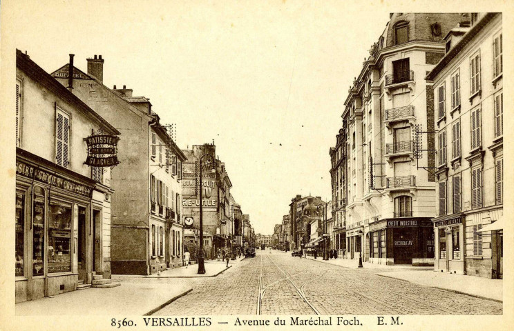 Versailles - Avenue du Maréchal Foch. Anc. Étab. Malcuit, 41, faub. du Temple, Paris