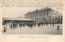 Versailles - Lycée Hoche - Une Cour de récréation. M. K.