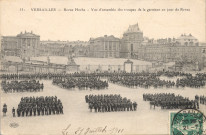 Versailles - Revue Hoche - Vue d'ensemble des troupes de garnison un jour de revue E.L.D.