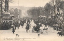 LL. MM. le Roi et la Reine d'Italie à Paris (14-18 oct. 1903) - À Versailles - Le Cortège. L'Imprimerie nouvelle photographique, Paris