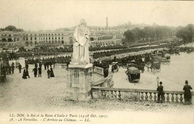 MM. le Roi et la Reine d'Italie à Paris (14-18 octobre 1903) - A Versailles - L'arrivée au Château. L.L.