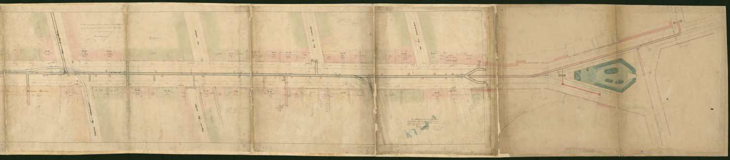 Ville de Versailles. Duplessis (rue).Saint-Cloud (avenue de), Pompe (rue de la), Pain (rue au), Paroisse (rue de la), Pourvoierie (rue de la), Bourbon (rue de), Duplessis (impasse), Hospice (impasse de l'), Neuve (rue), Reine (boulevard de la), Angiviller (rue d'), Débarcadère (impasse du), Berthier (rue), Jardins (impasse des), Beauvau (rue de), Missionnaires (rue des). Halle Notre-Dame, [square Jean-Houdon].