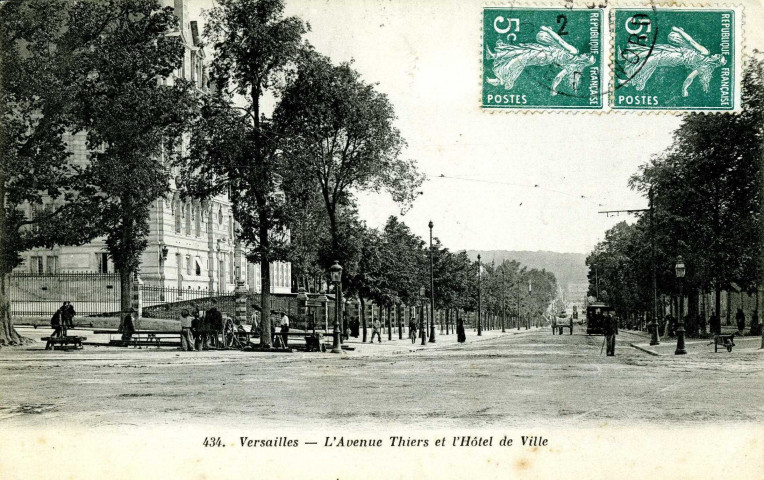 Versailles - L'Avenue Thiers et l'Hôtel de ville. Héliotypie Bourdier et Faucheux, Versailles