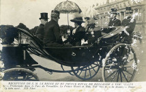 Réception de S. M. la Reine et du Prince Royal de Hollande à Versailles - Promenade dans le parc de Versailles. Le Prince Henri et Mme Fallières dans la deuxième Daumont (3 juin 1912). N.D. photo