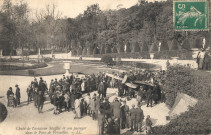 Chute de l'aviateur Stoeffler et son passager dans le Parc de Versailles. L.L.