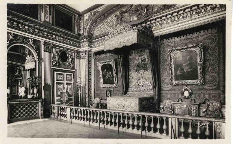 Versailles. Le Palais. Chambre à coucher de Louis XIV.Bed-room of Louis XIV.9 rue ColbertEditions d'Art LYS