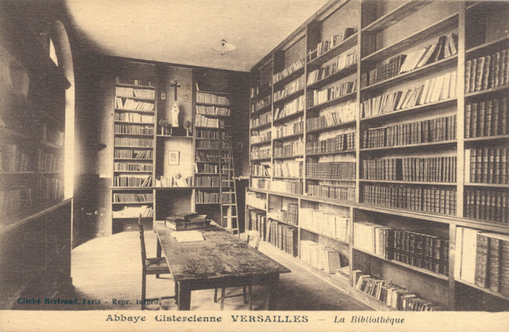 Abbaye Cistercienne Versailles - La Bibliothèque. Cliché Bertrand, Paris
