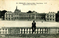 Versailles - Caserne du Génie - Place d'Armes. A. Papeghin, Paris-Tours
