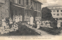 La Pouponnière de Porchefontaine (S.-et-O.) - Institut de Puériculture - Le Pavillon d'Enseignement - Les terrasses de Cure d'Air. Photo Georges, Versailles