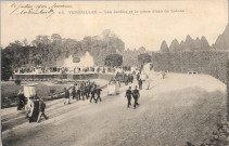 Versailles - Les jardins et la pièce d'eau de Latone.