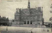 Versailles - L'Hôtel de ville.
