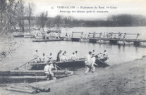 Versailles - Repliement du Pont, 1er Génie - Amarrage des bateaux après la manœuvre.