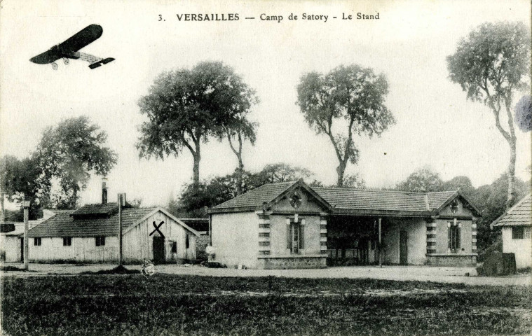 Versailles - Camp de Satory - Le stand. Imp. E. Le Deley, Versailles