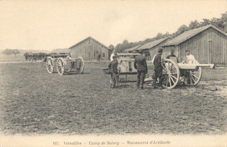 Versailles - Camp de Satory - Manœuvres d'artillerie.