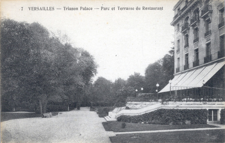 Versailles - Trianon Palace - Parc et Terrasse du Restaurant. Impr. Edia, Versailles