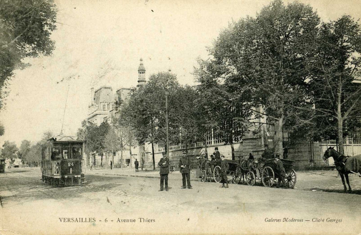 Versailles - Avenue Thiers. Galeries Modernes - Cliché Georges