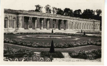 Versailles. Palais du Grand Trianon sur les jardins.Great Trianon Palace.9 rue ColbertEditions d'Art LYS