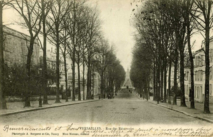 Versailles - Rue des Réservoirs. Phototypie A. Bergeret et Cie - Mme Moreau, éditeur, Nancy
