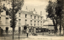 Versailles - L'Hôtel des Réservoirs. L.L.