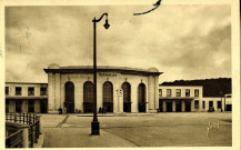 Versailles (S.-et-O.) - La nouvelle gare "Versailles-Chantiers". Les Éditions d'Art Yvon, 15 rue Martel, Paris