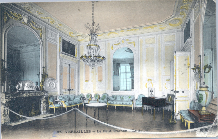 Versailles - Le Petit Trianon. Le Salon. E.L.D.