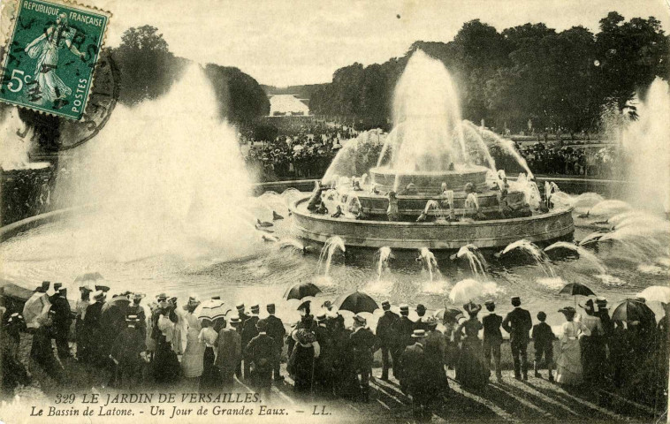 Le Jardin de Versailles - Le Bassin de Latone - Un jour de Grandes Eaux. L.L.