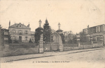 Le Chesnay - La Mairie et la Poste. Photogr. Phototypie Davignon, Le Raincy