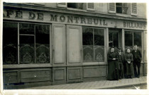 Versailles - Café de Montreuil.