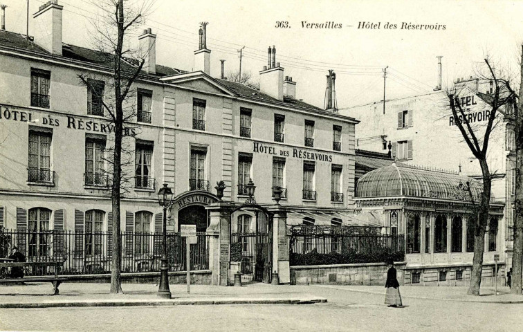 Versailles - Hôtel des Réservoirs. Héliotypie Bourdier Faucheux, Versailles