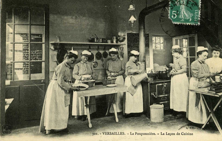 Versailles - La Pouponnière - La leçon de cuisine. P.D., Paris