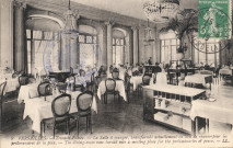 Versailles - Trianon Palace - La salle à manger transformée en lieu de réunion pour les préliminaires de la paix. Lévy Fils et Cie, Paris