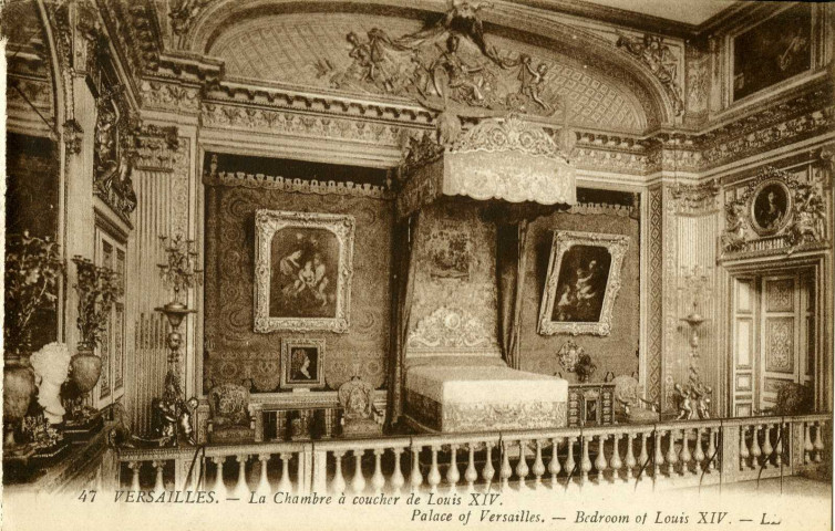 Versailles.- La chambre à coucher de Louis XIV.