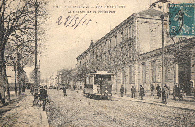 Versailles - Rue Saint-Pierre et Bureau de la Préfecture. E.L.D.