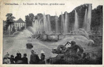 Versailles - Le bassin de Neptune, grandes eaux. C. B., édit., Versailles