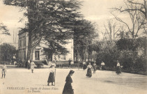 Versailles - Lycée de Jeunes Filles - Le Tennis.