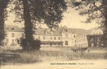 Grand Séminaire de Versailles - Façade sur le Parc. Édition de l'Union des uvres, 82 rue de l'Université, Paris 7e