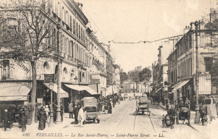 Versailles - La Rue Saint-Pierre. L.L.