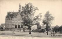 Versailles - L'Hôtel-de-Ville et l'Avenue Thiers.