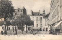 Versailles - Le Carré à l'Avoine et la rue du Marché-Neuf. Lévy Fils et Cie, Paris