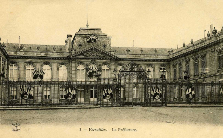 Versailles - La Préfecture. P.H. et Cie, Nancy