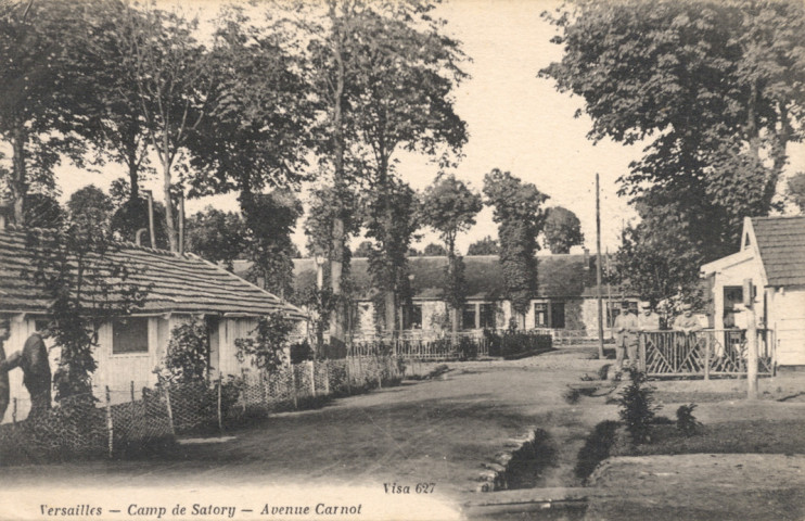 Versailles - Camp de Satory - Avenue Carnot. Impr. Edia, Versailles